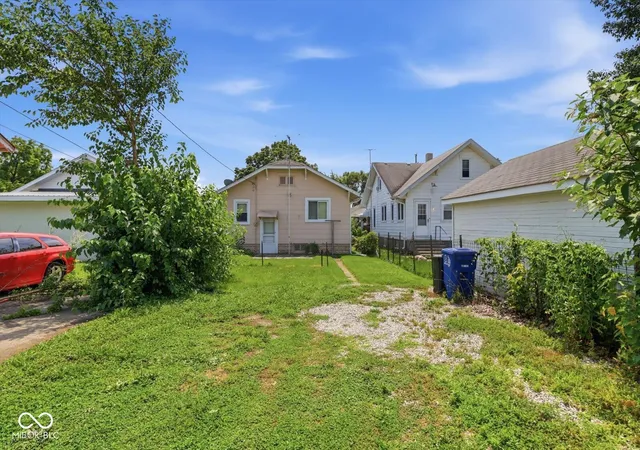 5th image of 106 4Th St, Shelbyville, IN 46176 | MLS# 22112104