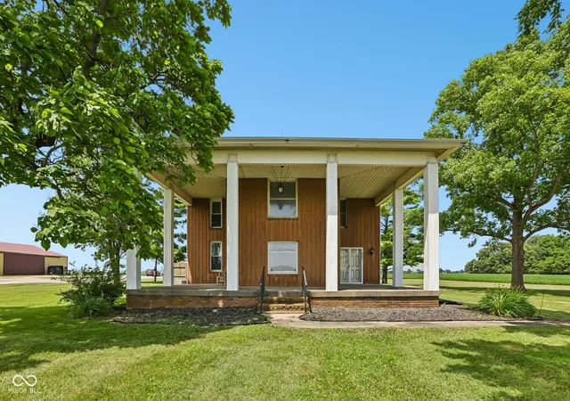 Homes for sale in Colfax, IN | 8172 E 1000 N, Colfax, IN 46035 | MLS# 22112108
