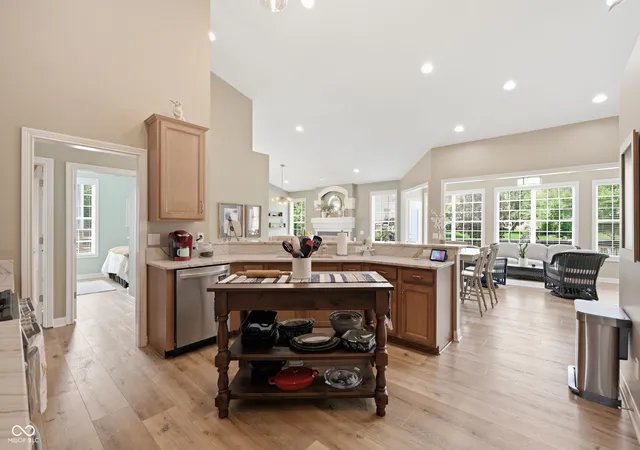 5th image of 12902 Tuscany Blvd, Carmel, IN 46032 | MLS# 22112155