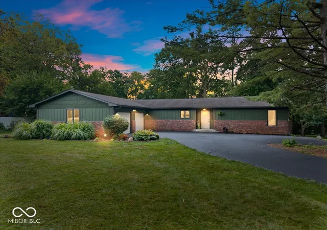 1st image of 13217 Highland Springs Dr E, Mc Cordsville, IN 46055 | MLS# 22112164