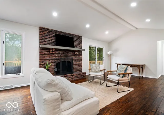 3rd image of 13217 Highland Springs Dr E, Mc Cordsville, IN 46055 | MLS# 22112164