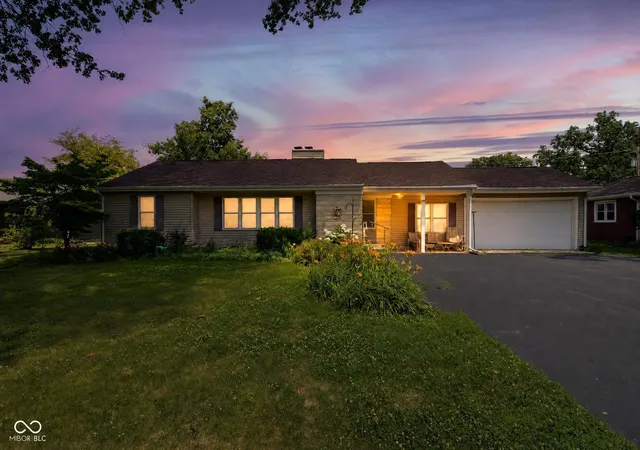 Homes for sale in Monticello, IN | 104 Oak Dr, Monticello, IN 47960 | MLS# 22112169