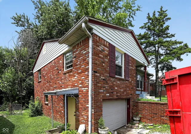 Photo 16 of Sale Pending at 3776 N Dearborn St, Indianapolis, IN 46218 | MLS# 22112198 | Listing updated on 2026-07-28
