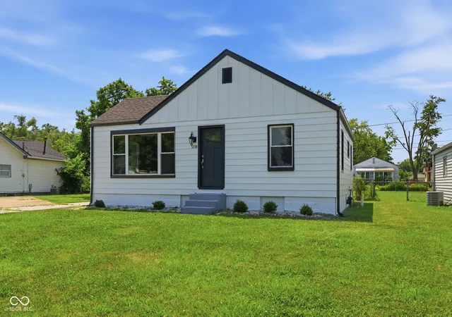 Photo 2 of Single family home for sale at 1238 S Centennial St, Indianapolis, IN 46241 | MLS# 22112251 | Listing updated on 2026-09-01