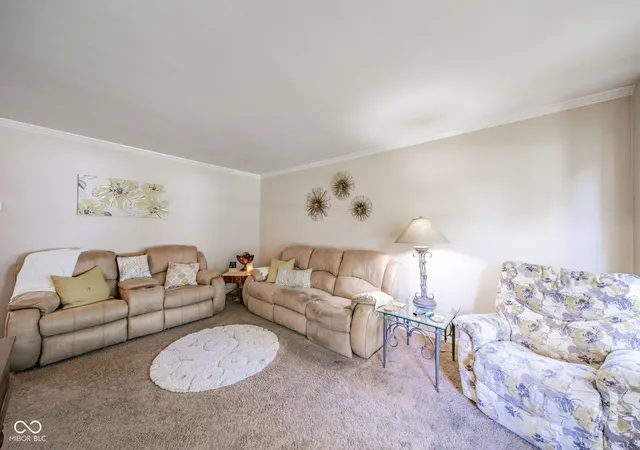 Photo 3 of Single family home for sale at 601 Woodmere Dr, Anderson, IN 46011 | MLS# 22112264 | Listing updated on 2026-09-30