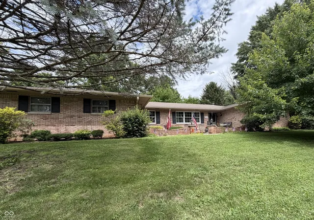 Photo 1 of Single family home for sale at 930 Mellowood Dr, Indianapolis, IN 46217 | MLS# 22112279 | Listing updated on 2026-08-28