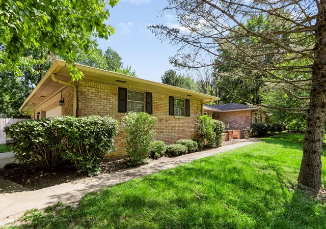 Photo 3 of Single family home for sale at 930 Mellowood Dr, Indianapolis, IN 46217 | MLS# 22112279 | Listing updated on 2026-08-28