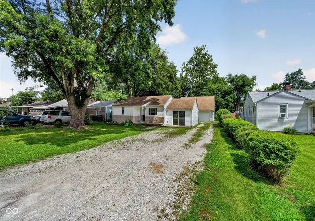 Homes for sale in Plainfield, IN | 14 Glenda Dr, Plainfield, IN 46168 | MLS# 22112299