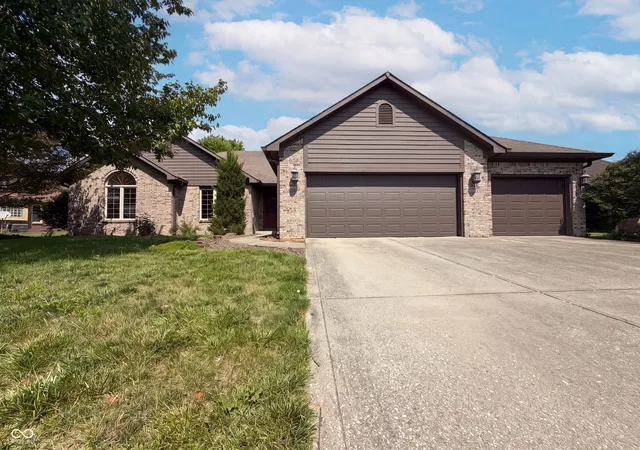 1st image of 1115 Texarkana Dr, Indianapolis, IN 46231 | MLS# 22112301