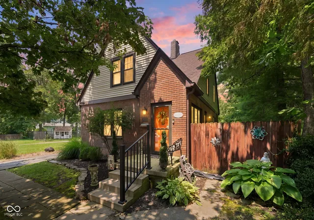 1st image of 5728 E Rawles Ave E, Indianapolis, IN 46219 | MLS# 22112334