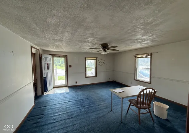 4th image of 223 N Knightstown Rd, Shelbyville, IN 46176 | MLS# 22112338