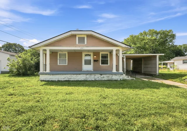 2nd image of 217 Ringwood Wy, Anderson, IN 46013 | MLS# 22112345