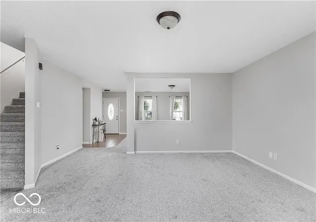 Photo 4 of Single family home for sale at 6607 Sonesta Dr, Indianapolis, IN 46217 | MLS# 22112346 | Listing updated on 2026-10-06