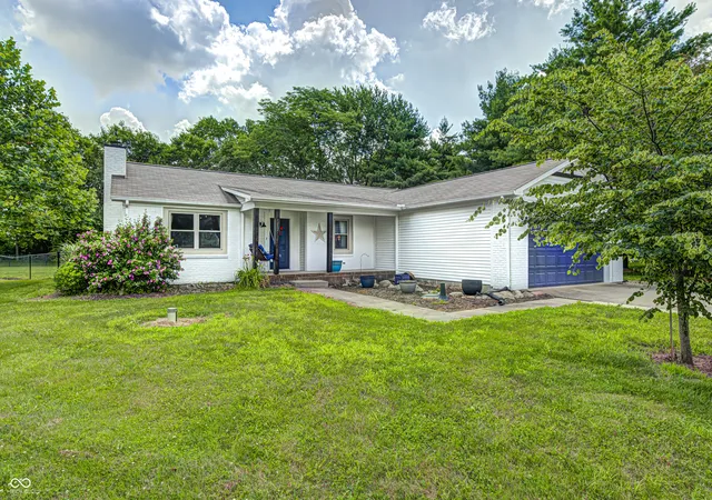 Homes for sale in Noblesville, IN | 13481 Greenview Cir, Noblesville, IN 46060 | MLS# 22112351