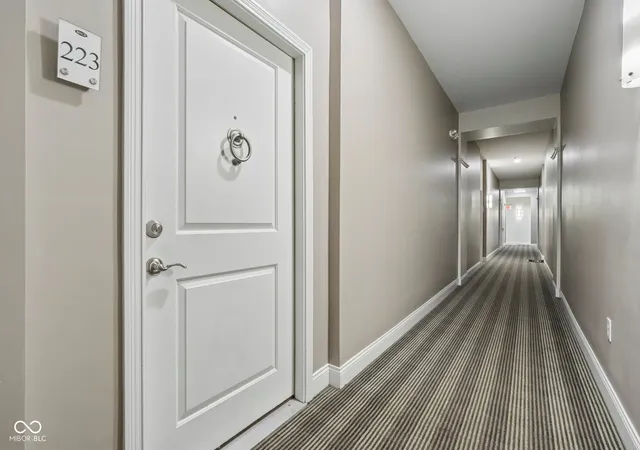 Photo 3 of Condo for sale at 355 E Ohio St #223, Indianapolis, IN 46204 | MLS# 22112360 | Listing updated on 2026-09-04