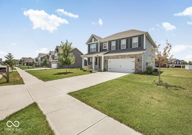 Homes for sale in Plainfield, IN | 2368 Pine Valley Dr, Plainfield, IN 46168 | MLS# 22112365