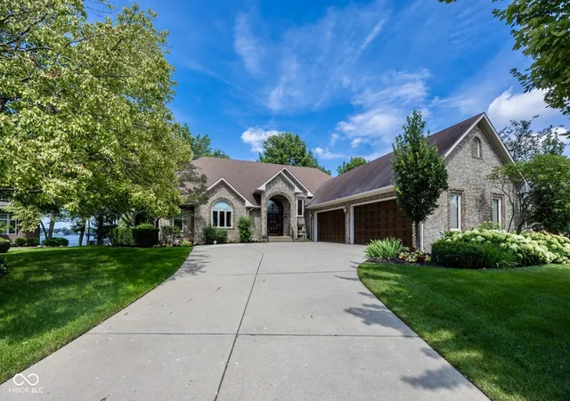 1st image of 7270 Oak Cove Ln, Noblesville, IN 46062 | MLS# 22112375