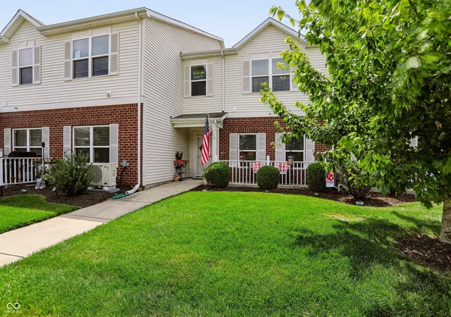 Homes for sale in Fishers, IN | 12135 Scoria Dr #900, Fishers, IN 46038 | MLS# 22112394