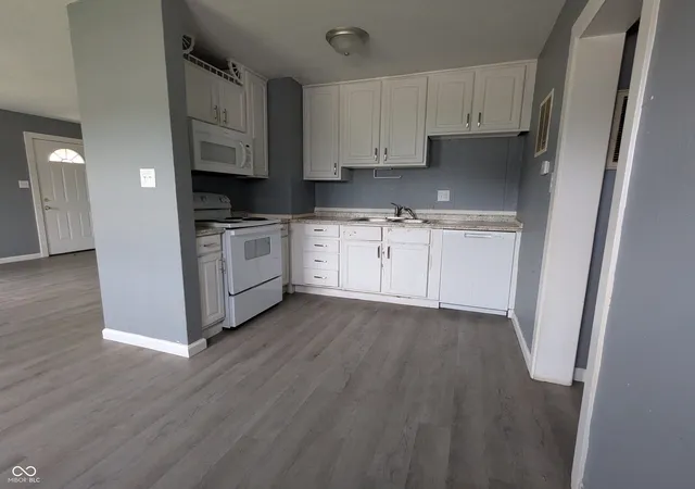 5th image of 905 Crescent Dr, Anderson, IN 46013 | MLS# 22112395