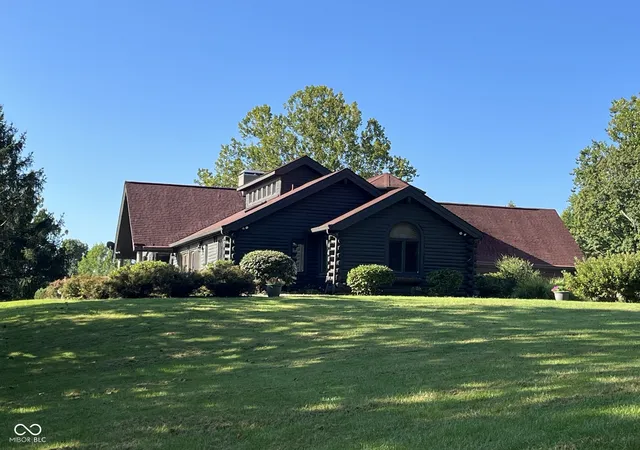Photo 2 of Single family home for sale at 8174 N Kivett Rd, Monrovia, IN 46157 | MLS# 22112404 | Listing updated on 2026-08-21