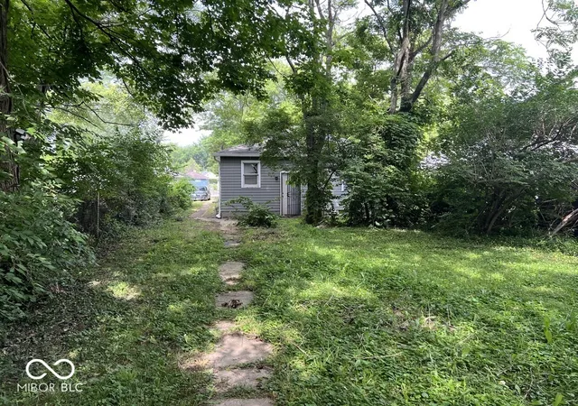 Photo 11 of Single family home for sale at 3129 N Olney St, Indianapolis, IN 46218 | MLS# 22112407 | Listing updated on 2026-09-04