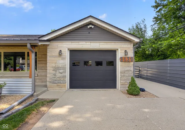 2nd image of 3130 27th St, Columbus, IN 47203 | MLS# 22112412