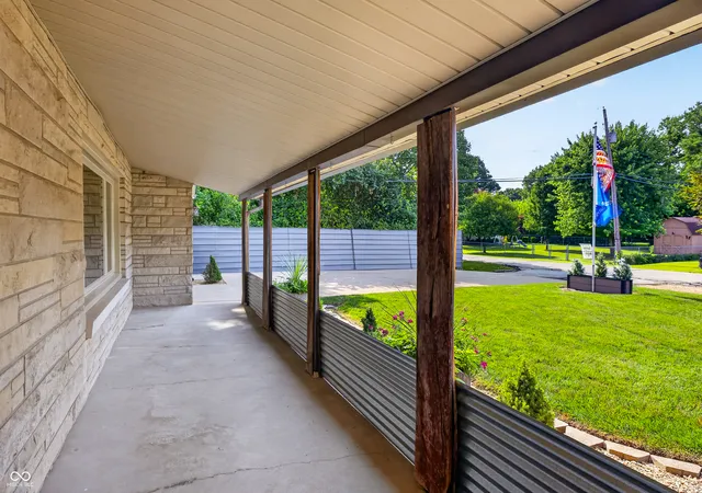 3rd image of 3130 27Th St, Columbus, IN 47203 | MLS# 22112412