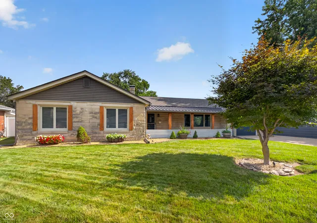 48th image of 3130 27th St, Columbus, IN 47203 | MLS# 22112412