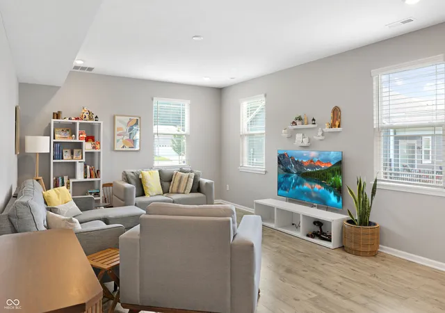 Photo 3 of Single family home for sale at 6643 Birmingham Ave, Mc Cordsville, IN 46055 | MLS# 22112426 | Listing updated on 2026-09-30