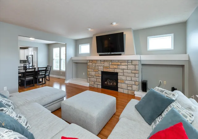Photo 3 of Single family home for sale at 7149 Wilshire Way, Avon, IN 46123 | MLS# 22112443 | Listing updated on 2026-08-06