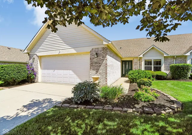 Homes for sale in Greenfield, IN | 1636 Fairfield Cir, Greenfield, IN 46140 | MLS# 22112446