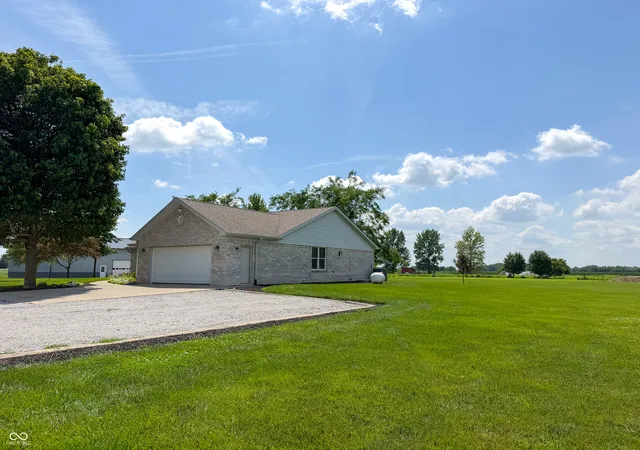 Photo 4 of Single family home for sale at 850 S 700 West, Lebanon, IN 46052 | MLS# 22112451 | Listing updated on 2026-09-23