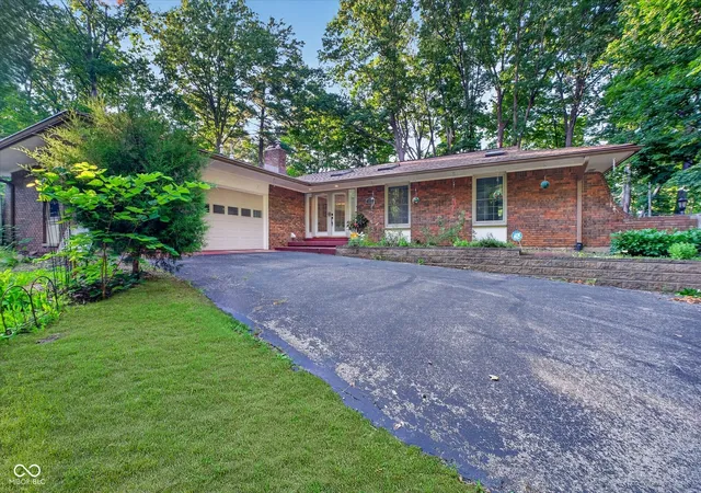 1st image of 8942 Briarclift Rd, Indianapolis, IN 46256 | MLS# 22112456