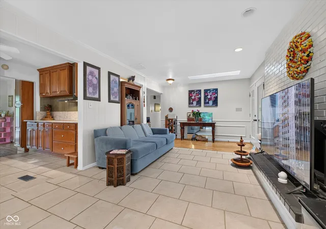 3rd image of 8942 Briarclift Rd, Indianapolis, IN 46256 | MLS# 22112456