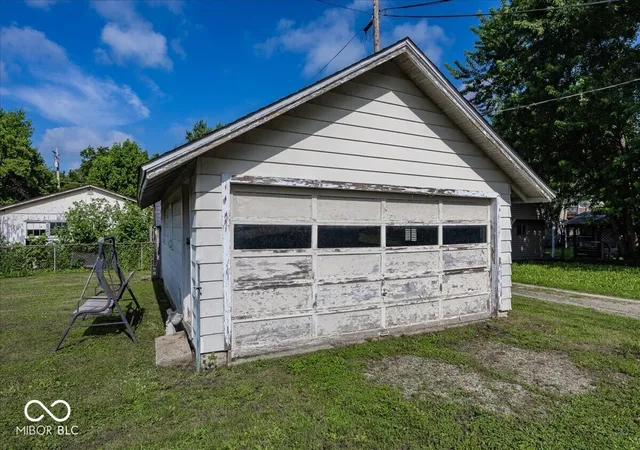 Homes for sale in Knightstown, IN | 24 W Brown St, Knightstown, IN 46148 | MLS# 22112487