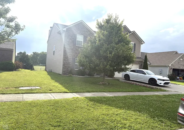 Photo 3 of Single family home for sale at 2702 Ashton Ln, Greenwood, IN 46143 | MLS# 22112492 | Listing updated on 2026-07-07