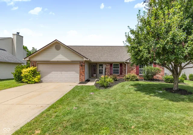 Homes for sale in Brownsburg, IN | 321 Brooks Bnd, Brownsburg, IN 46112 | MLS# 22112501