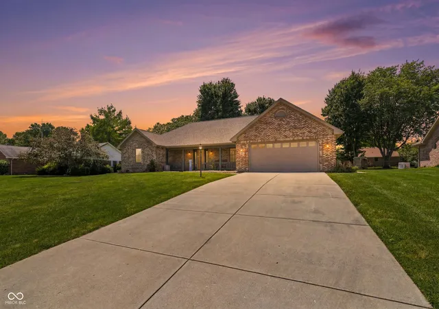 1st image of 815 Stewart Rd, Anderson, IN 46012 | MLS# 22112503