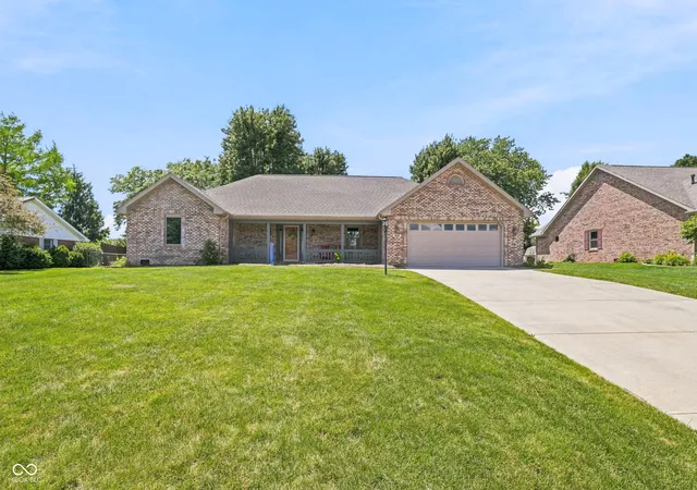 2nd image of 815 Stewart Rd, Anderson, IN 46012 | MLS# 22112503