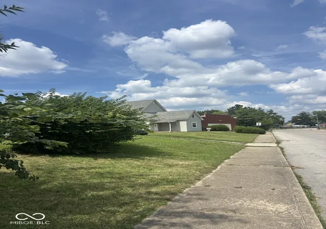 Photo 4 of Sale Pending at 2102 Brookside Ave, Indianapolis, IN 46218 | MLS# 22112511 | Listing updated on 2026-09-17