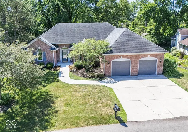 Photo 3 of Condo for sale at 5165 Hawks Point Rd, Indianapolis, IN 46226 | MLS# 22112514 | Listing updated on 2026-10-02