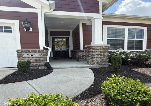 2nd image of 9065 Stone Trace Blvd, Avon, IN 46123 | MLS# 22112525