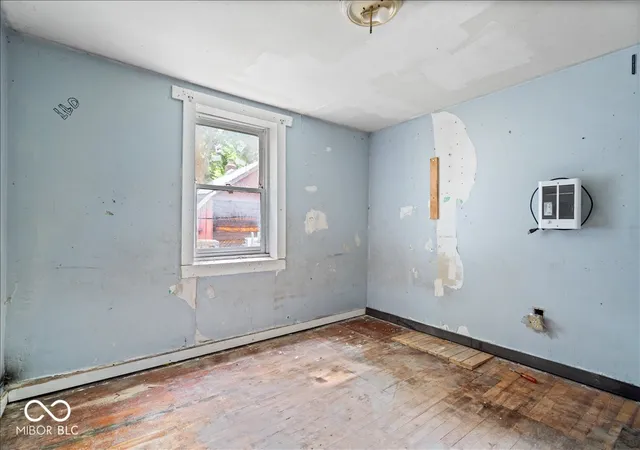 Photo 3 of Single family home for sale at 204 Tippecanoe Dr, Noblesville, IN 46062 | MLS# 22112528 | Listing updated on 2026-08-05
