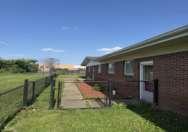 28th image of 2585 Union St, Columbus, IN 47201 | MLS# 22112538