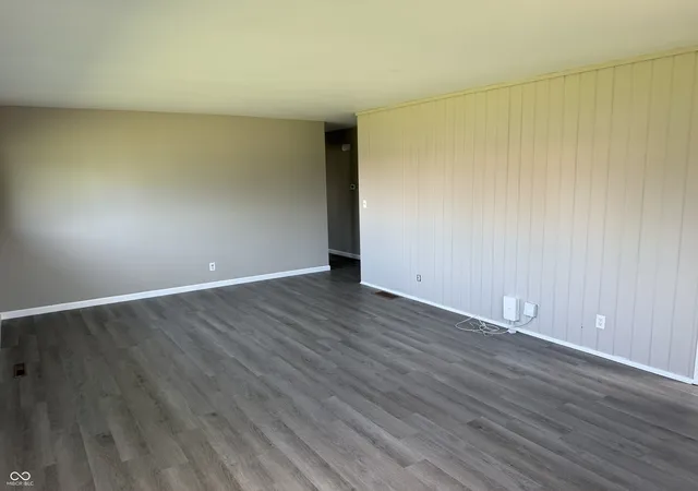 3rd image of 2585 Union St, Columbus, IN 47201 | MLS# 22112538