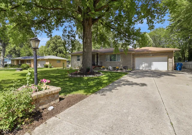 2nd image of 1201 N Eustis Dr, Indianapolis, IN 46229 | MLS# 22112541
