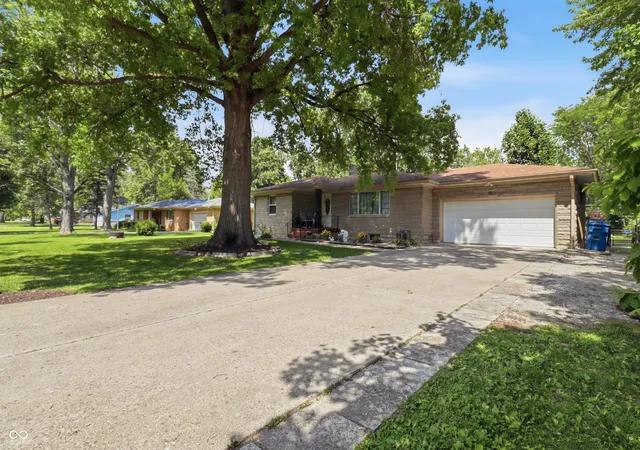 5th image of 1201 N Eustis Dr, Indianapolis, IN 46229 | MLS# 22112541