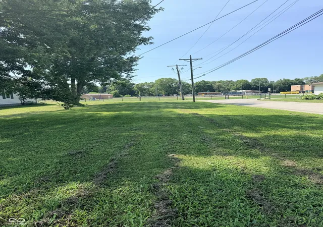 1st image of 0 Holland St, Noblesville, IN 46060 | MLS# 22112554