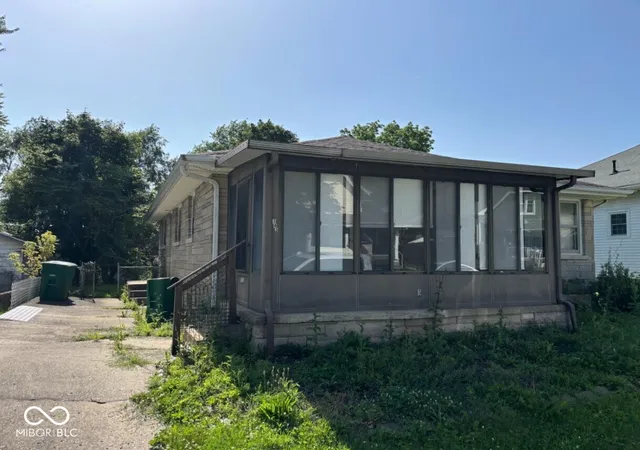 Homes for sale in New Castle, IN | 143 S 9th St, New Castle, IN 47362 | MLS# 22112564