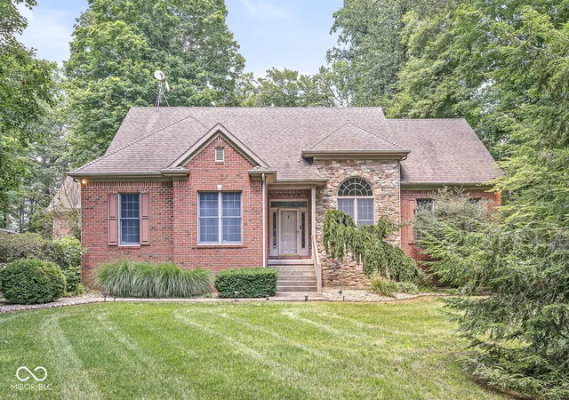 1st image of 1332 S Oak Ridge Ln, Crawfordsville, IN 47933 | MLS# 22112571